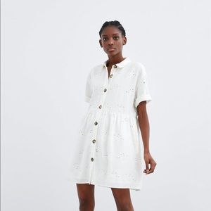 ZARA EYELET BUTTON UP DRESS -XL